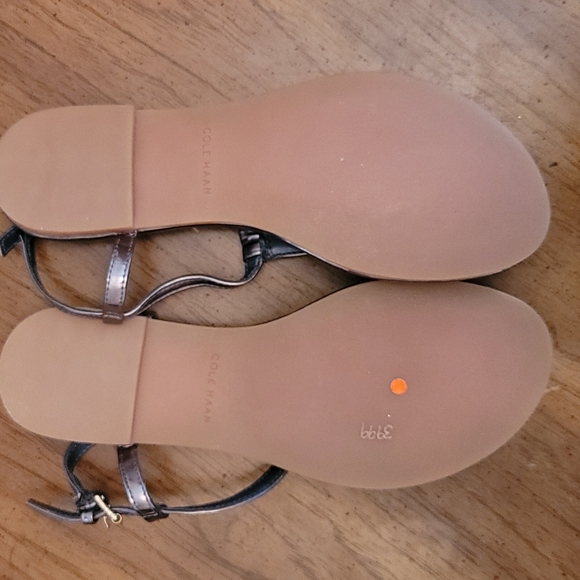 Sandals - Picture 5 of 5